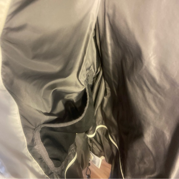 Cloudveil Men's Puffer Jacket - Cream and Tan - Picture 7 of 9